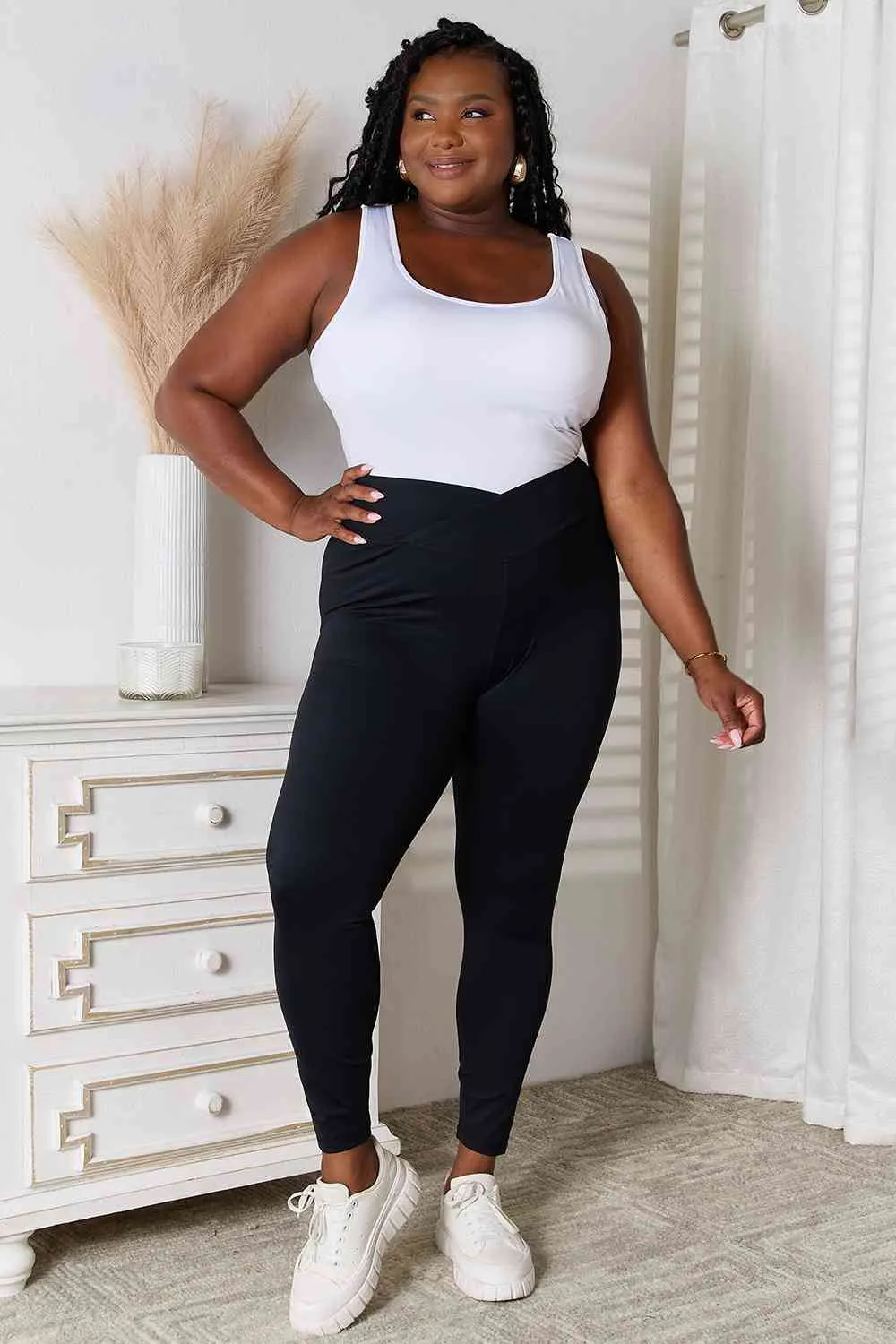 Basic Bae V-Waistband Sports Leggings (BFD) T