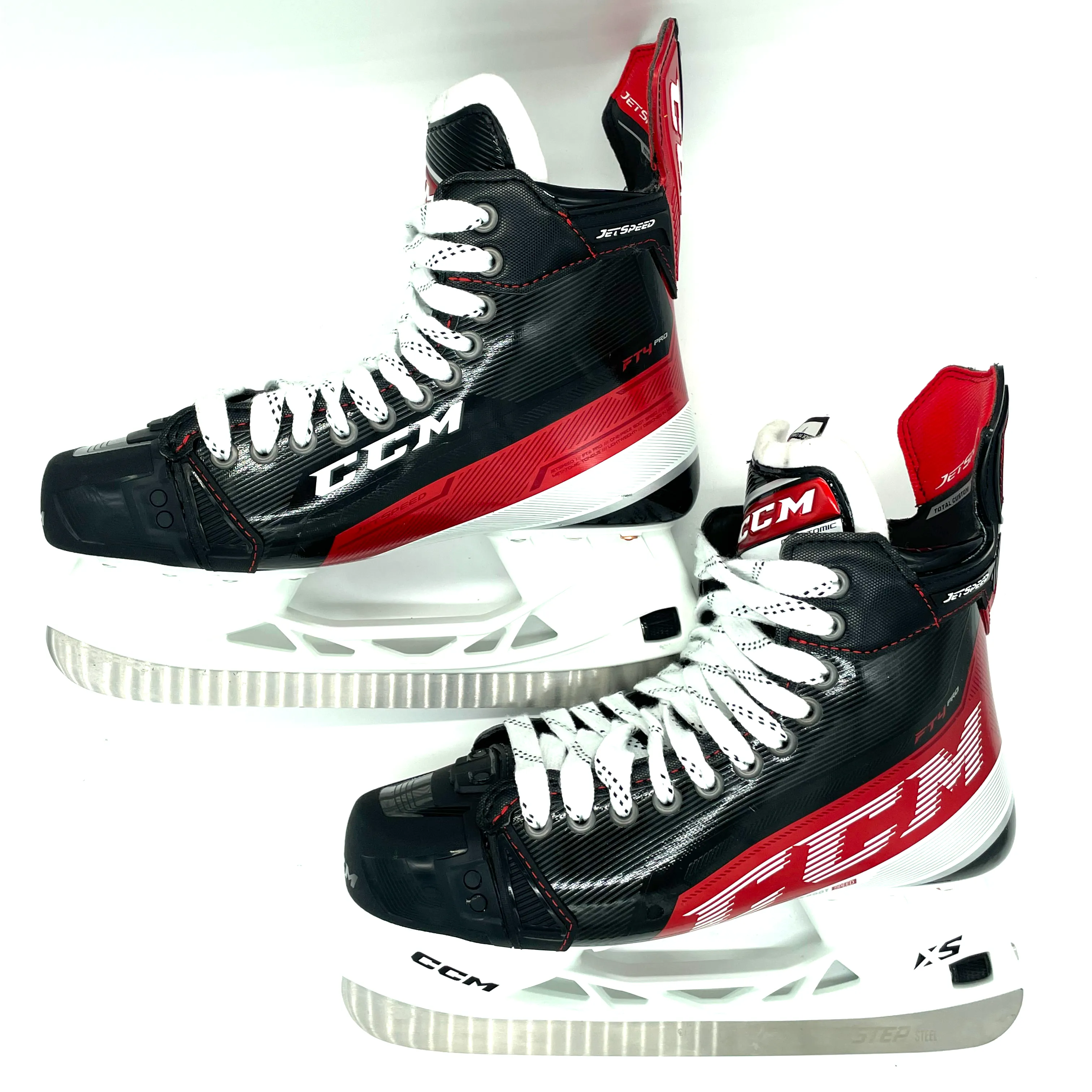 CCM Jetspeed FT4 Pro - Pro Stock Hockey Skates - Size 9